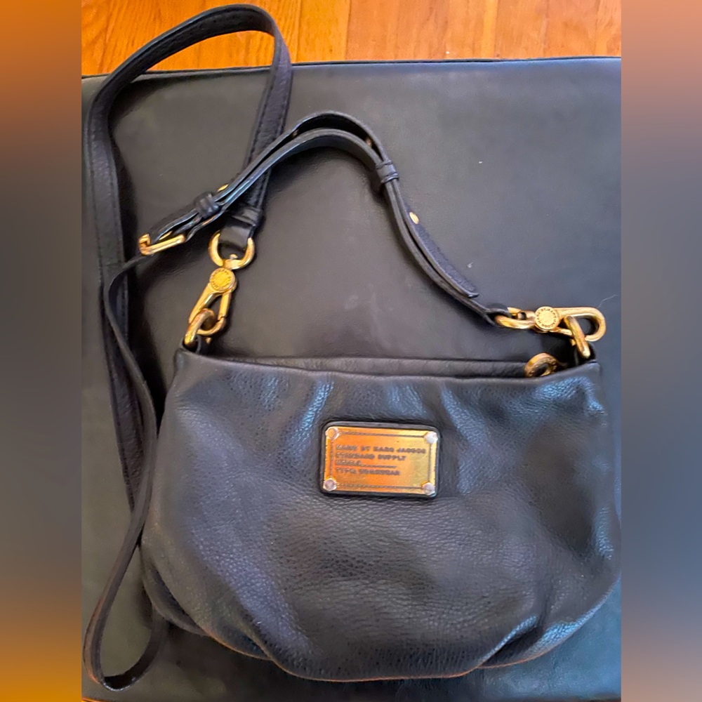 Black Marc Jacob’s crossbody